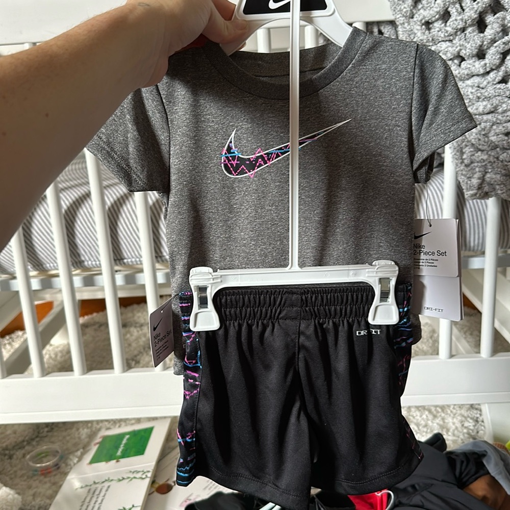 Nikey 2 piece 12m set